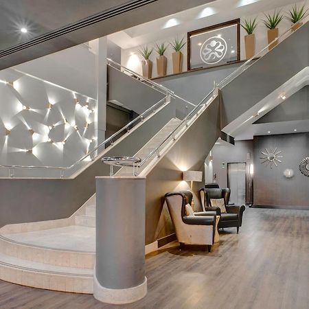 Sandman Signature London Gatwick Hotel Κρόουλι Εξωτερικό φωτογραφία