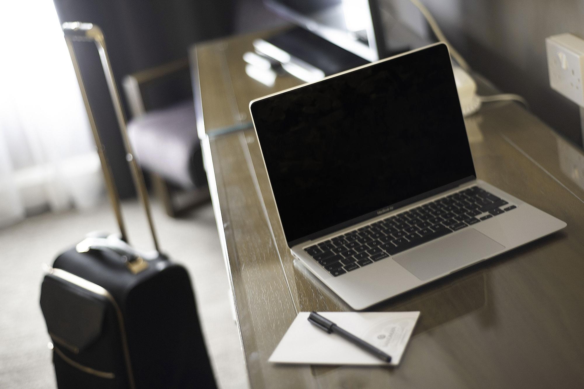 Sandman Signature London Gatwick Hotel Κρόουλι Εξωτερικό φωτογραφία