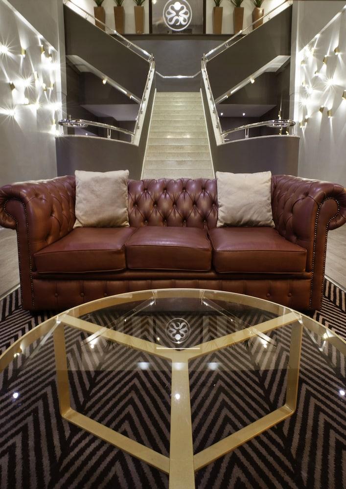 Sandman Signature London Gatwick Hotel Κρόουλι Εξωτερικό φωτογραφία