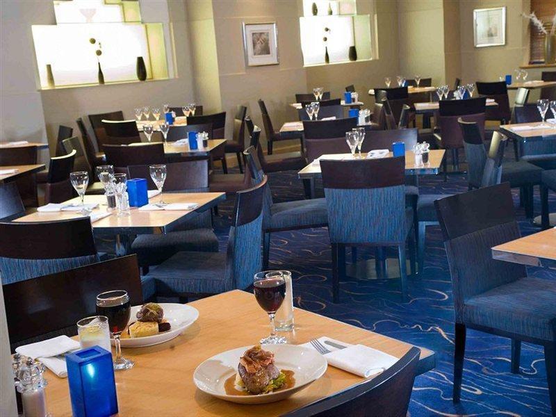 Sandman Signature London Gatwick Hotel Κρόουλι Εξωτερικό φωτογραφία